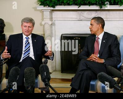Präsident Barack Obama trifft sich am 16. September 2009 im Oval Office des Weißen Hauses in Washington, DC, USA mit dem kanadischen Premierminister Stephen Harper. Foto von Aude Guerrucci/ABACAPRESS.COM Stockfoto