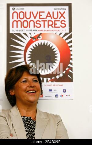 Martine Aubry, maire de Lille et Premiere Secretaire du parti Socialiste (PS) Premiere der Ausstellung 'Nuveaux Monstres' a la Gare St-Sauveur a Lille, nord de la France, am 18. September 2009. Foto von Mikael Libert/ABACAPRESS.COM Stockfoto