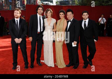 Kevin Connolly, Adrian Grenier, Perrey Reeves, Jerry Ferrara, Jamie-Lynn Sigler, Rex Lee und Jerry Ferrara bei der Ankunft bei den 61. Jährlichen Primetime Emmy Awards, die am 20. September 2009 im Nokia Theater in Los Angeles, CA, USA, stattfinden. Foto von Lionel Hahn/ABACAPRESS.COM (im Bild: Kevin Connolly, Adrian Grenier, Perrey Reeves, Jerry Ferrara, Jamie-Lynn Sigler, Rex Lee, Jerry Ferrara) Stockfoto