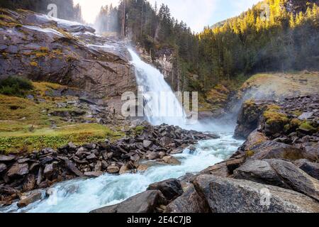 Die Krimmler Wasserfälle in Krimml, Österreich, sind die höchsten in Europa. Stockfoto