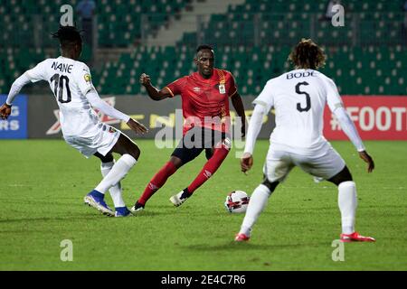 Douala, Kamerun. Januar 2021, 22. Aziz Kayondo (3, Uganda) Uganda V Togo, Gruppe C, CAF African Nations Championship (CHAN) Turnier 2021. Stade de la Réunion, Bepanda. Uganda und Togo trafen sich in der zweiten Gruppe-C-Spiele. Quelle: XtraTimeSports (Darren McKinstry) / Alamy. Stockfoto