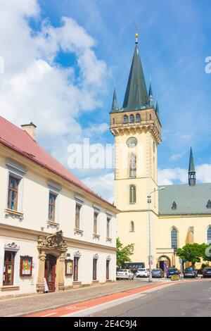 Dvur Kralove nad Labem (Königinhof an der Elbe), Kirche des heiligen Johannes des Täufers in Kralovehradecky, Region Hradec Kralove, Region Königgrätzer, Tschechisch Stockfoto