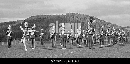 Cheyney State College Marching Band auf Cheneys Fußballfeld. Cheyney, Pennsylvania. Herbst 1969 Stockfoto