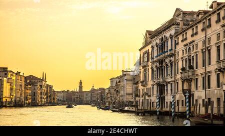 Venedig während Corona Zeiten ohne Touristen, der Canale Grande Stockfoto