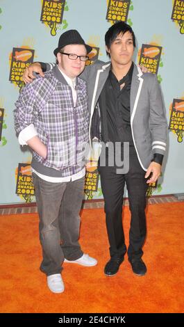 Patrick Stump, Pete Wentz kommt bei 2008 Nickelodeons Kids Choice Awards im Pauley Pavilion am 29. März 2008 in Los Angeles an Stockfoto