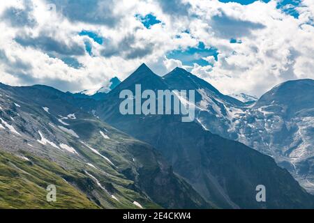 Großglockner, 3798 m, Sonnenwelleck, 3261 m, Fuscherkarkopf, 3331 m, Blick vom Fuschertörl, Großglockner Hochalpenstraße, Nationalpark hohe Tauern, Salzburger Land, Kärnten, Österreich, Europa Stockfoto