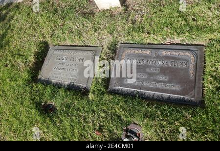 Glendale, Kalifornien, USA 18. Januar 2021 EIN allgemeiner Blick auf die Atmosphäre des Grabes des Schauspielers Errol Flynn am 18. Januar 2021 im Garten des ewigen Friedens im Freiheitsgericht im Forest Lawn Memorial Park in Glendale, Kalifornien, USA. Foto von Barry King/Alamy Stockfoto Stockfoto