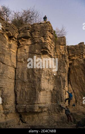 Europa, Deutschland, Baden-Württemberg, Besigheim, Hessigheim, Bergsteiger im Steingarten Stockfoto