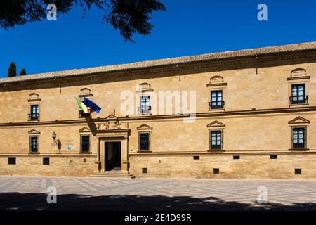 Dean Ortega Palast, National Tourism Parador am Vazquez de Molina Platz, Ubeda, UNESCO-Weltkulturerbe. Provinz Jaen, Andalusien, Südspanien Stockfoto