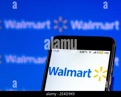 In diesem Foto Illustration Walmart Logo auf Smart angezeigt Telefon Stockfoto