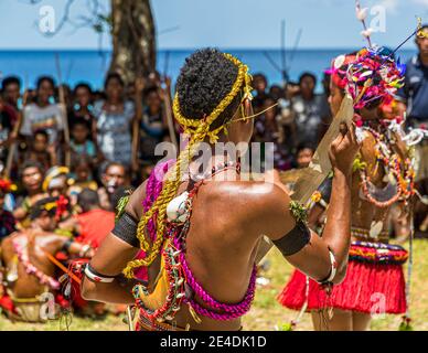 Traditioneller Milamala-Tanz der Trobriand-Inseln während des Festivals der freien Liebe, Kwebwaga, Papua-Neuguinea Stockfoto