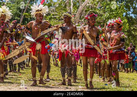 Traditioneller Milamala-Tanz der Trobriand-Inseln während des Festivals der freien Liebe, Kwebwaga, Papua-Neuguinea Stockfoto