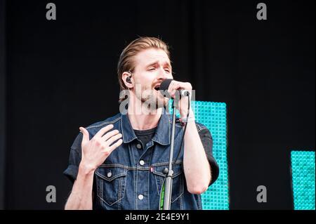 Hayden Thorpe of Wild Beasts spielt live auf der Bühne des Common People Festivals, Southampton Common, Southampton. Stockfoto