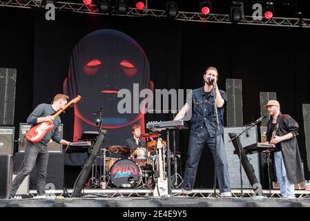 Wild Beasts spielen live auf der Bühne beim Common People Festival, Southampton Common, Southampton. Stockfoto