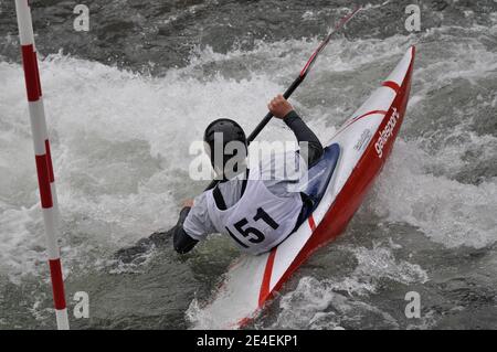 Skopje, Mazedonien, April 07,2018. Auf dem Fluss Treska wurde 50-th jährlichen Internationalen Ilinden Kanuslalom Wettbewerb – IKAS statt. Stockfoto