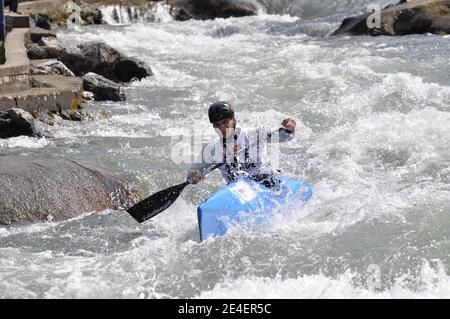 Skopje, Mazedonien, April 07,2018. Auf dem Fluss Treska wurde 50-th jährlichen Internationalen Ilinden Kanuslalom Wettbewerb – IKAS statt. Stockfoto