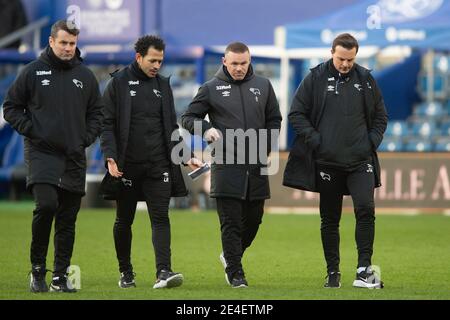 London, Großbritannien. Januar 2021. Wayne Rooney Manager von Derby County während der EFL Sky Bet Championship-Spiel zwischen Queens Park Rangers und Derby County im Kiyan Prince Foundation Stadium, London, England am 23. Januar 2021. Foto von Salvio Calabrese. Nur redaktionelle Verwendung, Lizenz für kommerzielle Nutzung erforderlich. Keine Verwendung bei Wetten, Spielen oder Veröffentlichungen einzelner Vereine/Vereine/Spieler. Kredit: UK Sports Pics Ltd/Alamy Live Nachrichten Stockfoto