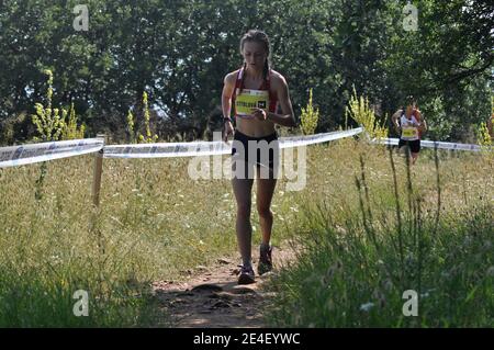 Skopje, Mazedonien, Juli 01 2018. 17. Berglauf-Europameisterschaften - Skopje 2018. Die Teilnehmer laufen auf den Spuren des Mount Vodno. Stockfoto