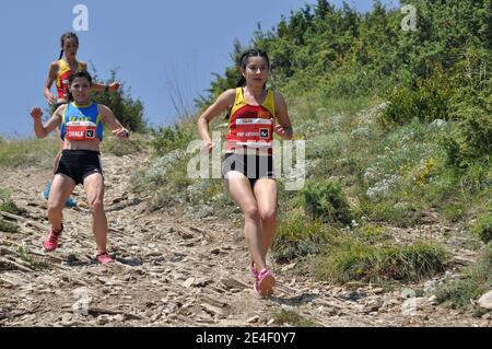 Skopje, Mazedonien, Juli 01 2018. 17. Berglauf-Europameisterschaften - Skopje 2018. Die Teilnehmer laufen auf den Spuren des Mount Vodno. Stockfoto