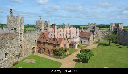 Framlingham Schloss und Armenhaus. Stockfoto