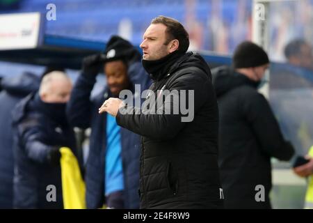 Birkenhead, Großbritannien. Januar 2021. Ian Evatt, Manager von Bolton Wanderers, schaut zu. EFL Skybet Football League Two Match, Tranmere Rovers gegen Bolton Wanderers im Prenton Park, Birkenhead, Wirral am Samstag, 23. Januar 2021. Dieses Bild darf nur für redaktionelle Zwecke verwendet werden. Nur redaktionelle Verwendung, Lizenz für kommerzielle Nutzung erforderlich. Keine Verwendung in Wetten, Spiele oder ein einzelner Club / Liga / Spieler Publikationen.pic von Chris Stading / Andrew Orchard Sport Fotografie / Alamy Live News Kredit: Andrew Orchard Sport Fotografie / Alamy Live News Stockfoto