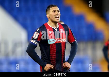 Birkenhead, Großbritannien. Januar 2021. Antoni Sarcevic von Bolton Wanderers schaut auf. EFL Skybet Football League Two Match, Tranmere Rovers gegen Bolton Wanderers im Prenton Park, Birkenhead, Wirral am Samstag, 23. Januar 2021. Dieses Bild darf nur für redaktionelle Zwecke verwendet werden. Nur redaktionelle Verwendung, Lizenz für kommerzielle Nutzung erforderlich. Keine Verwendung in Wetten, Spiele oder ein einzelner Club / Liga / Spieler Publikationen.pic von Chris Stading / Andrew Orchard Sport Fotografie / Alamy Live News Kredit: Andrew Orchard Sport Fotografie / Alamy Live News Stockfoto