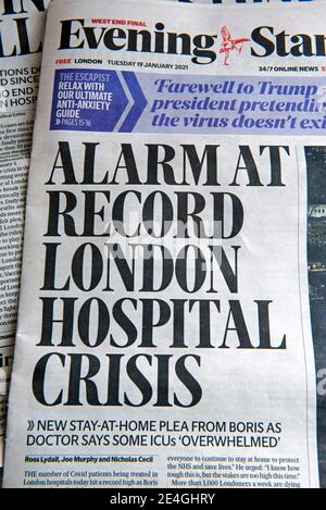 Schlagzeile oder Schlagzeilen in der Evening Standard 'Alarm at Record London Hospital Crisis' Dienstag, 19. Januar 2021 Covid 19 Coronavirus-Pandemie Stockfoto