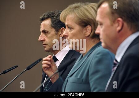 Der französische Präsident Nicolas Sarkozy, Deutschlands Kanzlerin Angela Merkel und Dänemarks Premierminister Lars Loekke Rasmussen im Bild auf einer Pressekonferenz während des EU-Gipfels am 19. November 2009 am EU-Hauptsitz in Brüssel, Belgien. Foto von Elodie Gregoire/ABACAPRESS.COM Stockfoto