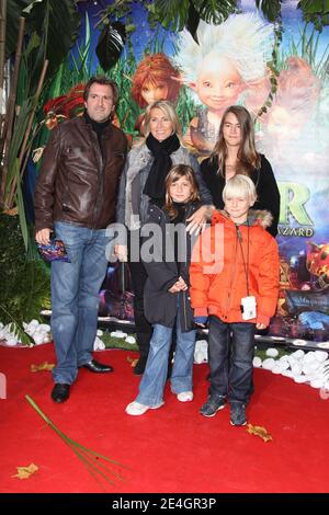 Marie Sara bei der Premiere von 'Arthur et la Vengeance de Maltazard' am 22. November 2009 im Gaumont Marignan Theater in Paris, Frankreich. Foto von Denis Guignebourg/ABACAPRESS.COM Stockfoto