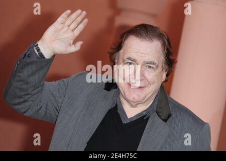 Der britische Schauspieler Brian Cox posiert für eine Fotoschau für "das gute Herz" während des 9. "Marrakech Film Festival" , am 11. Dezember 2009 in Marrakesch, Marokko. Foto von Denis Guignebourg/ABACAPRESS.COM Stockfoto