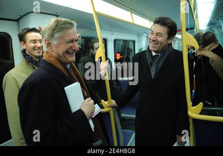 Der französische Handelsminister Christian Estrosi besucht am 14. Dezember 2009 während des Klimagipfels COP15 die U-Bahn in Kopenhagen, Dänemark. Foto von Christophe Guibbaud/ABACAPRESS.COM Stockfoto