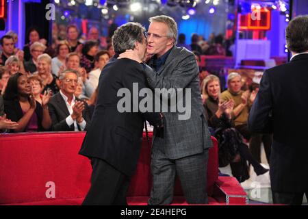 Jean-Louis Borloo, Christophe Lambert lors de l'enregistrement de l'Emission Vivement Dimanche a Paris, France, le 10 novembre 2009. Foto Max Colin/ABACAPRESS.COM Stockfoto