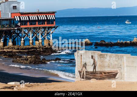 Monterey Bay in der Nähe des Touristenviertels der historischen Cannery Row, Monterey, Kalifornien, USA Stockfoto