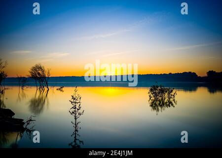 Sonnenaufgang Blick auf den South Alligator River im Kakadu National Park Stockfoto