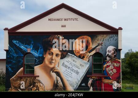 Street Art Wandgemälde von Heesco mit der lokal geborenen Altgesängerin Ada Crossley im 'Heescotown' Yarram, South Gippsland, Victoria, Australien Stockfoto