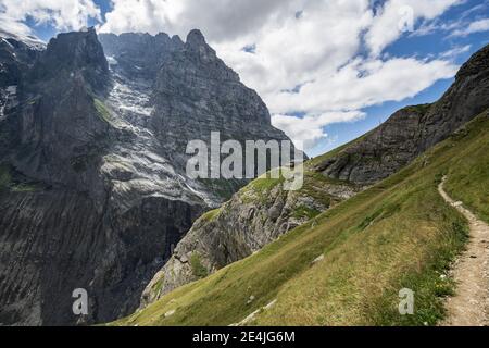 Alpenweg am Unteren Grindelwaldgletscher, bei Grindelwald, im Berner Oberland, Schweiz Stockfoto