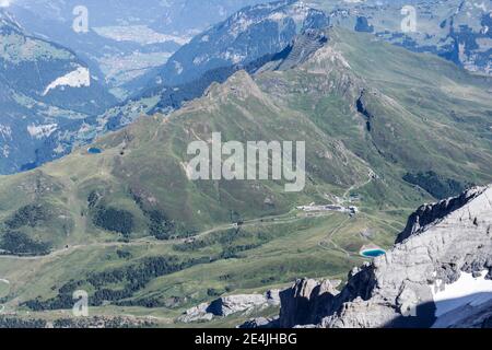 Blick vom Besucherzentrum Junfraujoch im Berner Oberland, Schweiz, zeigt die Berge rund um Interlaken Stockfoto