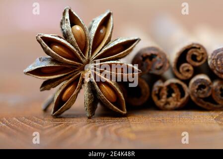 Frucht von Sternanis und Zimtstangen, Illicium verum, Zimt, Cinnamomum spec Stockfoto