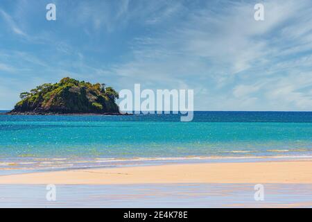 Seenlandschaft in der Nähe von Insel Nosy Be, Norden von Madagaskar Stockfoto