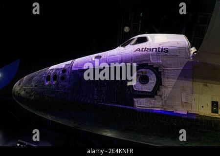 Space Shuttle Atlantis stellte im Besucherkomplex des Kennedy Space Center, USA, aus Stockfoto