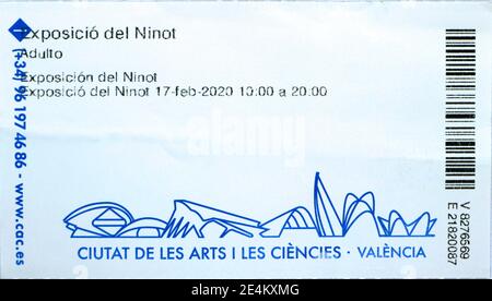 Eintrittskarte für die Ausstellung der Las Fallas oder Fackeln, die in einer Halle in Valencia, Spanien, ausgestellt ist Stockfoto
