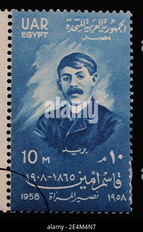 Briefmarke gedruckt in Ägypten zeigt in Memoriam - Qasim Amin (1863-1908), Philosoph, um 1958 Stockfoto