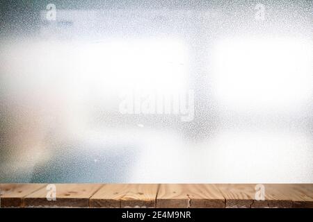 Holzdiele Tischplatte auf abstrakten Hintergründen, Eigenschaften des Lichts trifft die Oberfläche, verursacht Lärm und Maserung Textur Stockfoto