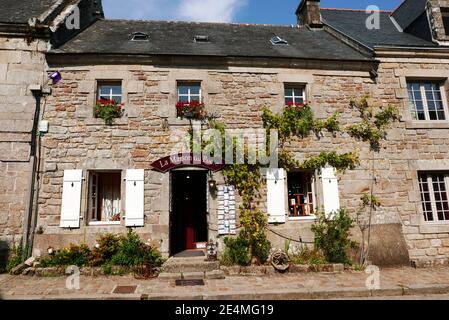 Locronan, schönes Geschäft im alten Dorf, Finistere, Bretagne, Bretagne, Frankreich, Europa Stockfoto