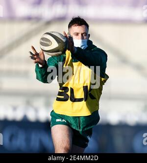 Galway Sportsgrounds, Galway, Connacht, Irland. Januar 2021. Guinness Pro 14 Rugby, Connacht gegen Ospreys; Caolin Blade (Connacht) während des Warm-Up Credit: Action Plus Sports/Alamy Live News Stockfoto