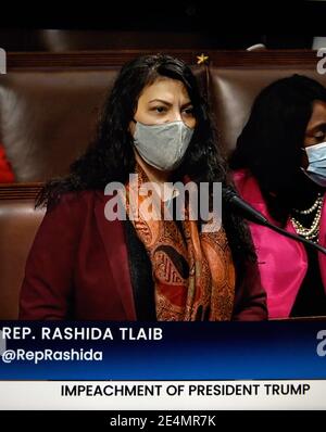 Ein C-SPAN TV-Screenshot zeigt US-Rep. Rashida Tlaib spricht zur Unterstützung der zweiten Amtsenthebung von US-Präsident Donald Trump. Stockfoto