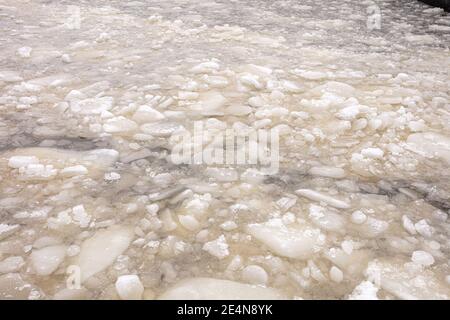 Eisschollen, Eisstücke auf dem Meer. Hochwertige Fotos Stockfoto