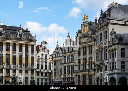 Fassaden von Zunfthäusern auf dem Grand Place, Grote Markt in Brüssel, Belgien Stockfoto