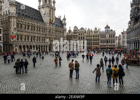 Touristen auf dem Grand Place, Grote Markt in Brüssel, Belgien Stockfoto