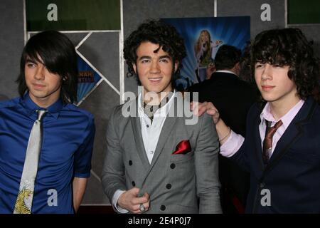 Die Jonas Brothers besuchen Walt Disney Pictures' Weltpremiere von Hannah Montana/Miley Cyrus Best of Both Worlds Concert, das am 17. Januar 2008 im El Capitan Theatre am Hollywood Boulevard in Los Angeles, CA, USA, stattfand. Foto von Baxter/ABACAPRESS.COM Stockfoto